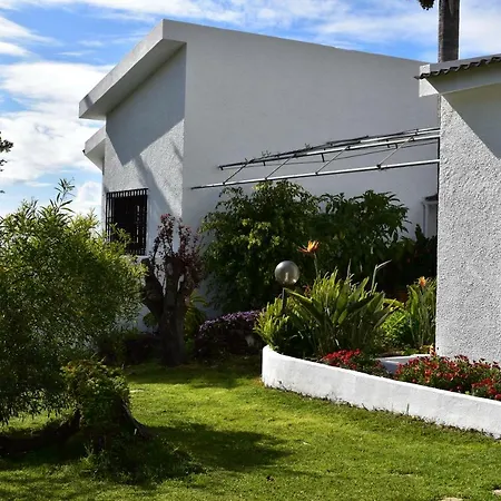 Quinta Dos Pinheiros 別荘 アルファリン