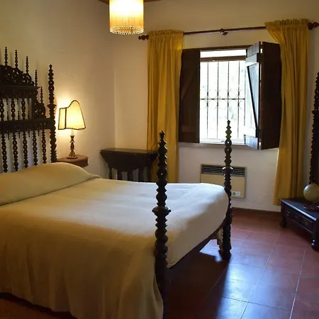 別荘 Quinta Dos Pinheiros アルファリン